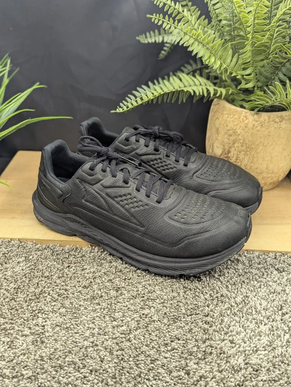 Altra Torin 5 Black Leather Mevs Size 11.5 Running Walking Shoes Casual Comfort